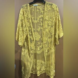Elegant Yellow Lace Kimono Top